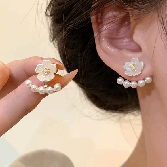 Boho Flower Pearl Stud Earrings - Picture 6 of 6